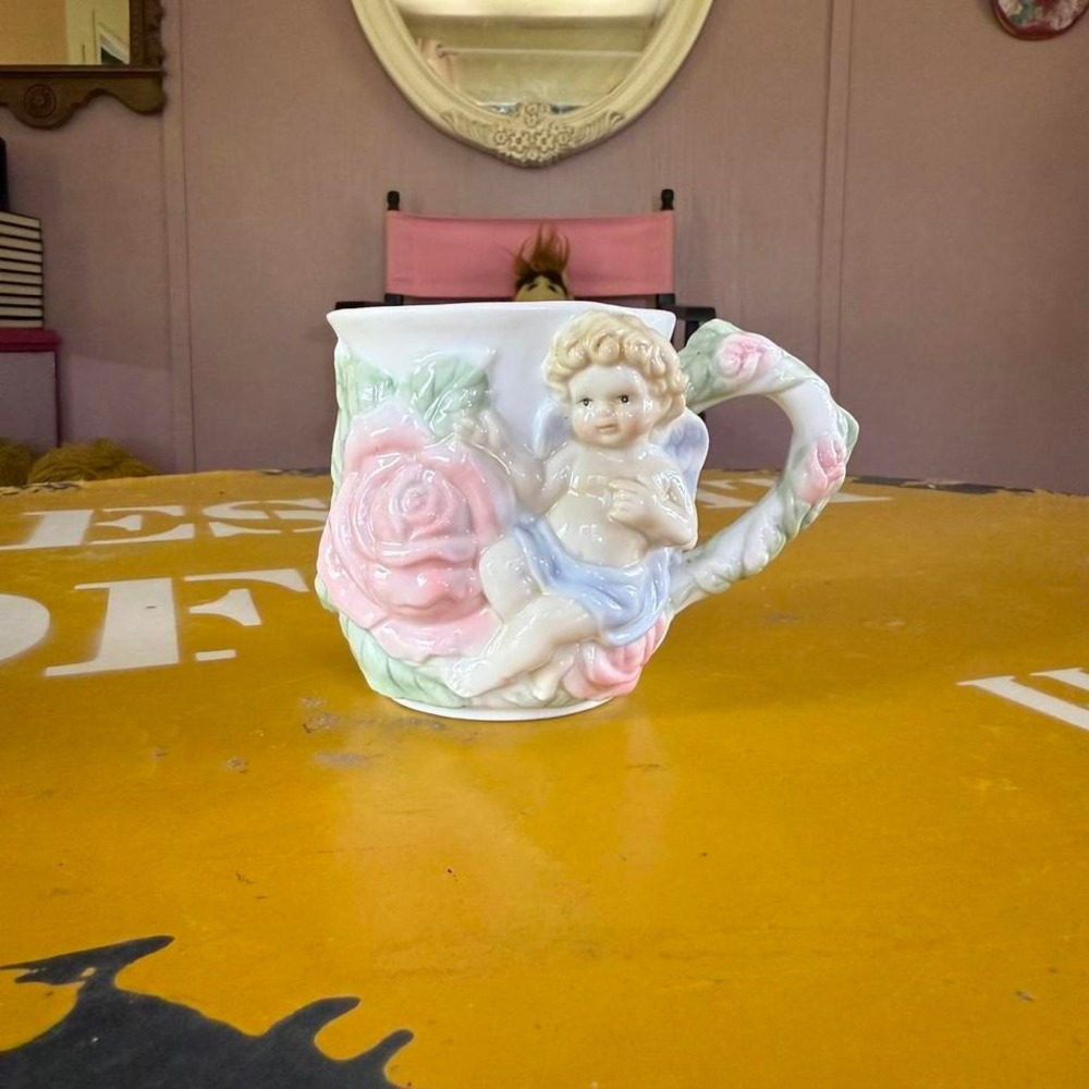 Vintage Avon Heavenly Rose Angel Mug 1998 Ceramic Cherub Floral Cup
